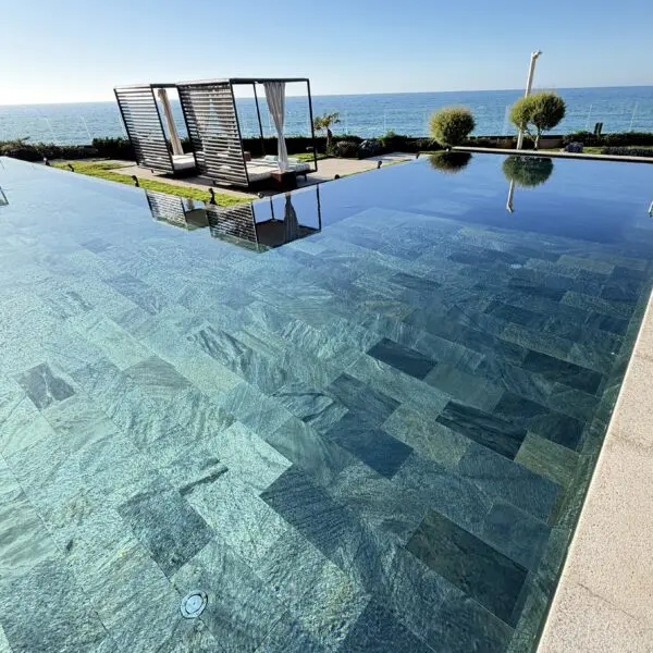 pierre de bali (prix au m²)