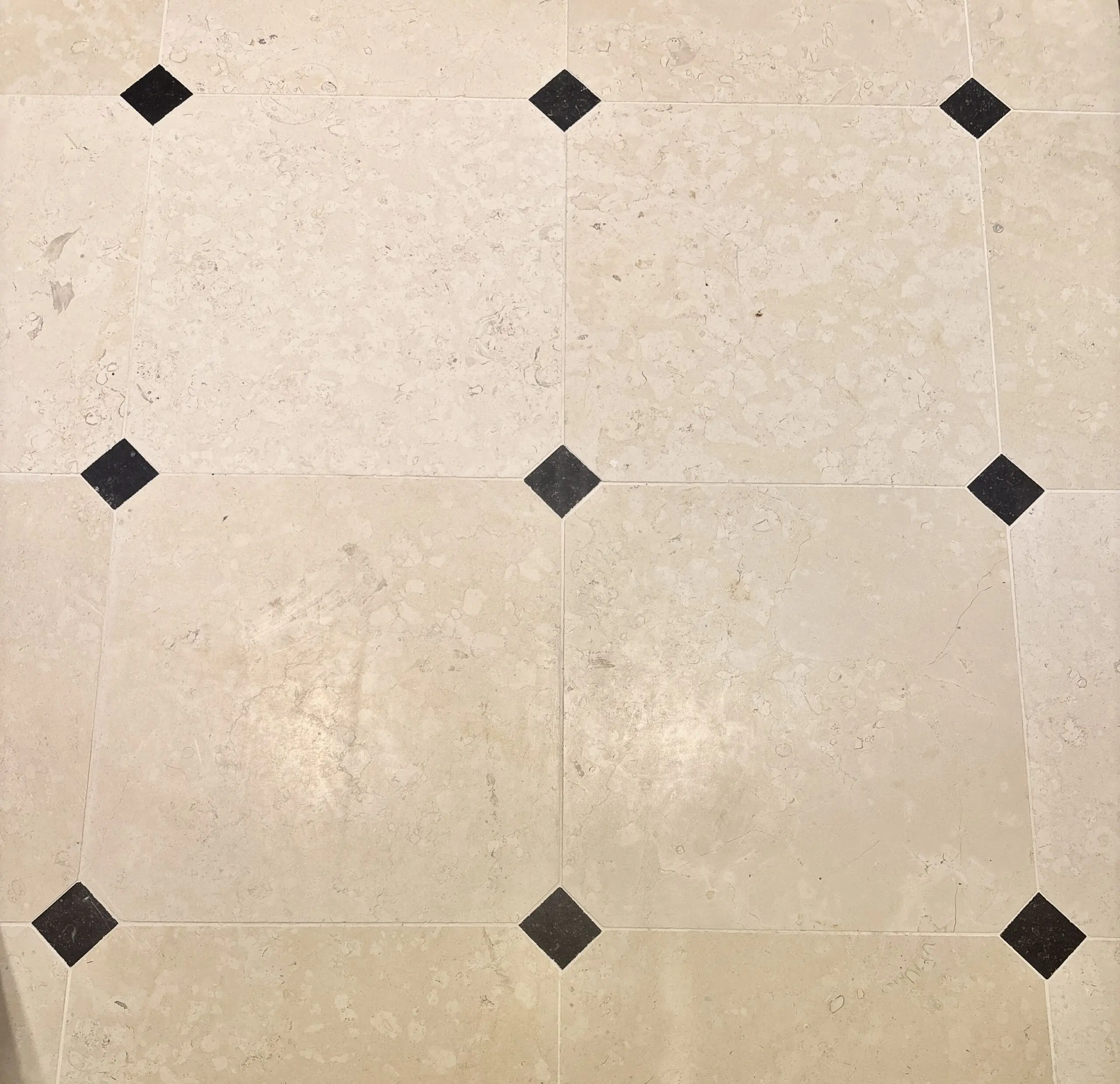 dallage en pierre de mareuil b5 à cabochon(prix au m²)