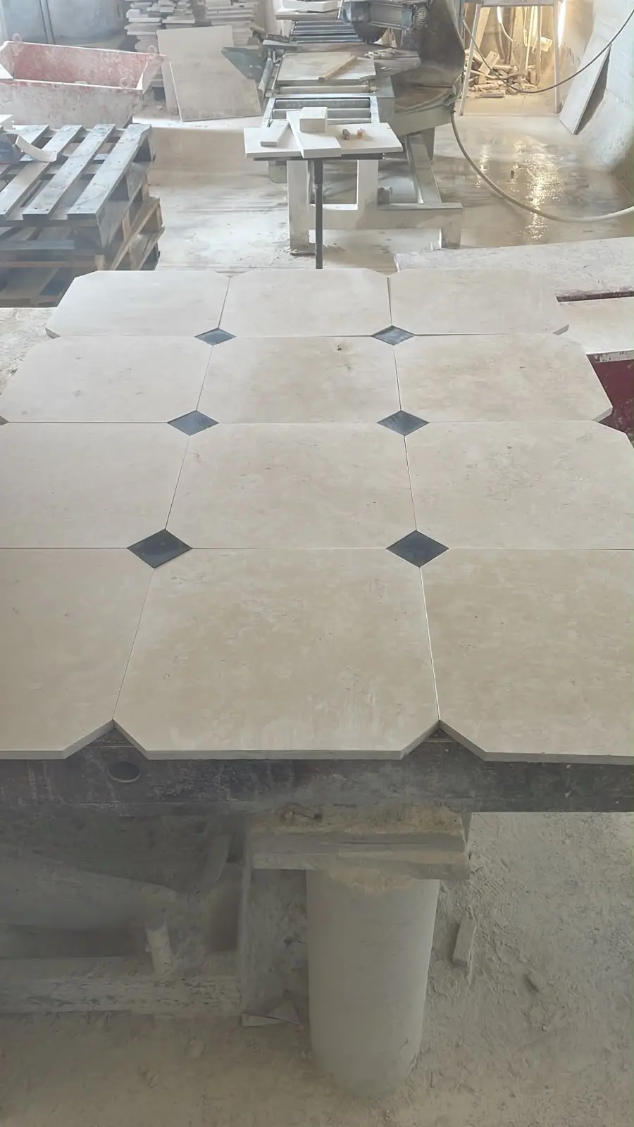 dallage en pierre de mareuil b5 à cabochon (prix au m²)