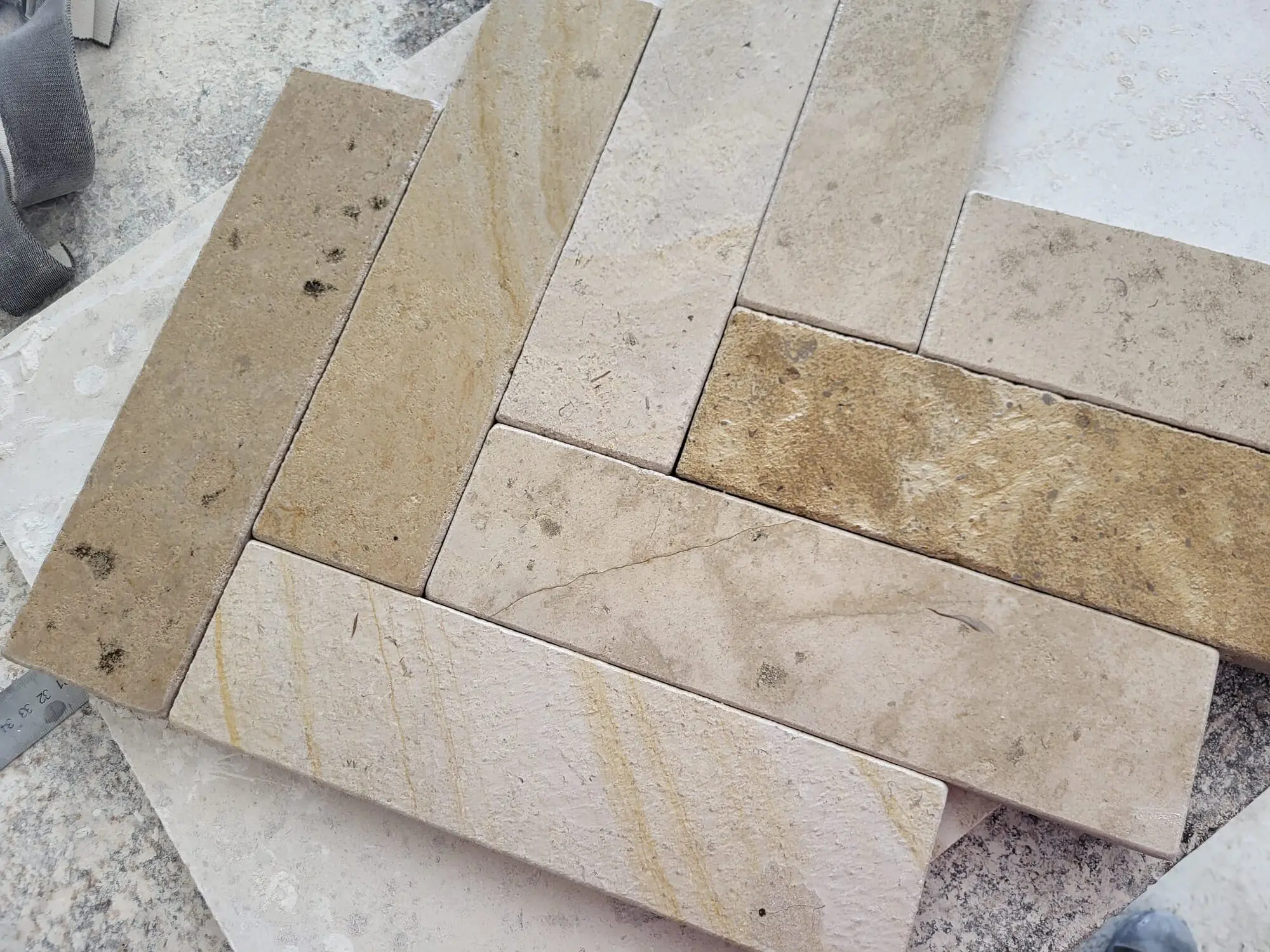 Dallage en chevron pierre de FRANCE 30 x 8 cm