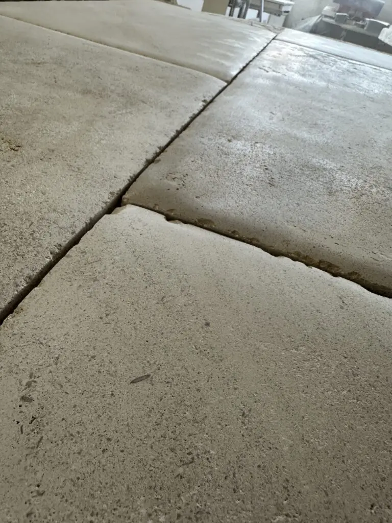 Semond vieilli et patiné a la main