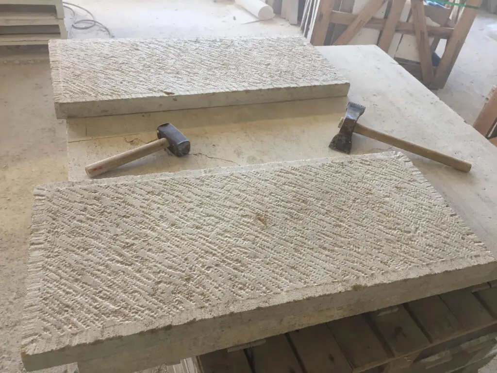 pierre de semond, bourgogne (hors igp), finition à l'ancienne