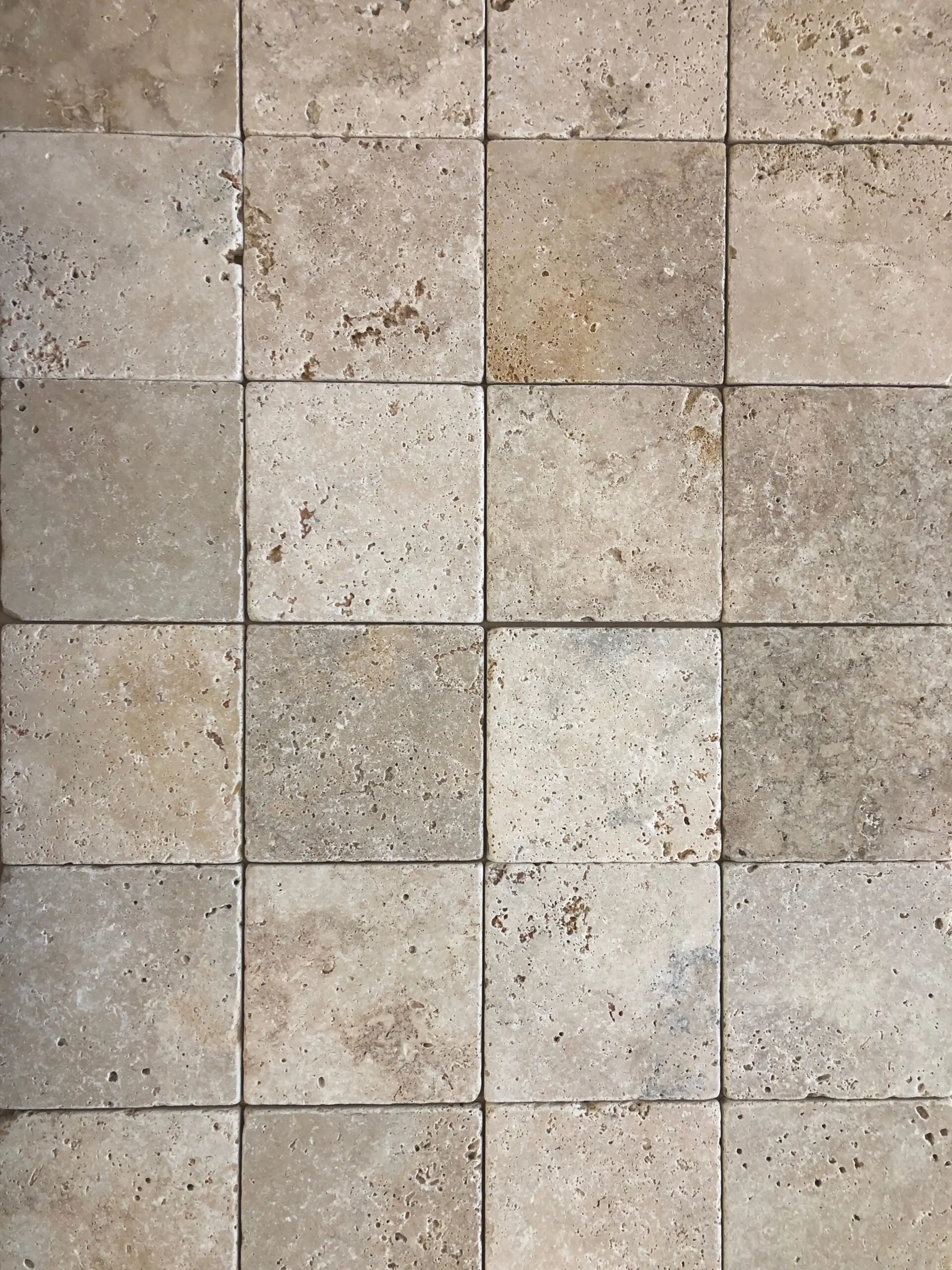 pavé en travertin 15x15x3 cm (prix au m²) travertin 1er choix